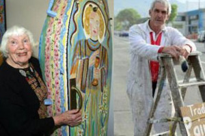 Unorthodox painters: Greytown's Mary Wait, left, and Dunedin tradesman Rex Groves. Photo / Wairarapa Times Age / Otago Daily Times