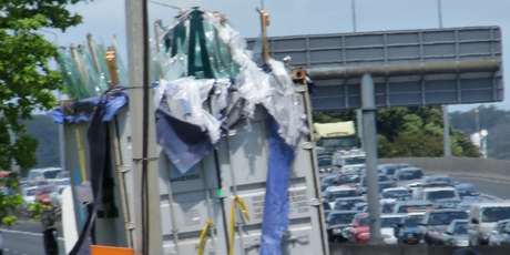 The truck by the Penrose Road overbridge. Photo / B. Bentall