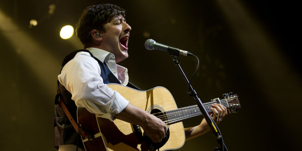 Marcus Mumford in full cry at Vector Arena in Auckland last night. Photo / Steven McNicholl