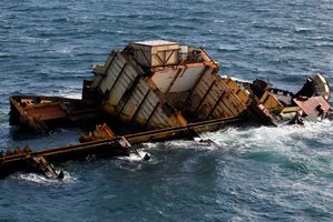 The wreck of the ship Rena on the Astrolabe reef off the Bay of Plenty coast near Tauranga. Photo / Christine Cornege