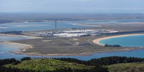 Tiwai Point Aluminium Smelter, Bluff. Photo / Wikipedia Commons