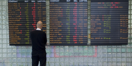 Rules aimed at stamping out misleading 'low ball' share offers have now gone live. Photo / Richard Robinson