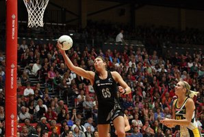The Front Ferns feature most of New Zealand's frontline stars including Irene Van Dyk. Photo / Andrew Warner