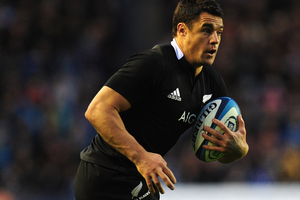 Dan Carter set the All Blacks alight in Edinburgh, elevating his team from functional to outstanding. Photo / Getty Images