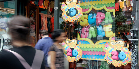 Retail sales fell by 0.8 per cent in the September quarter. Photo / Sarah Ivey