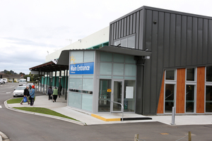 Wanganui Hospital main entrance. Photo / Tracey grant