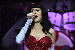 Pop star Katy Perry is falling for John Mayer. Photo / Greg Bowker