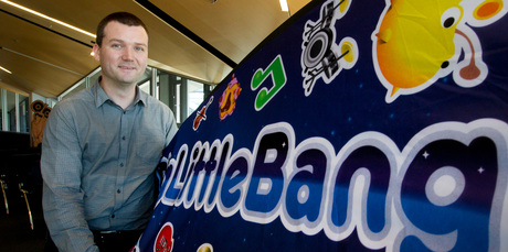 BigLittleBang founder Chris White sets up for his pitch at the Angel Summit event in Wellington. Photo / Mark Mitchell