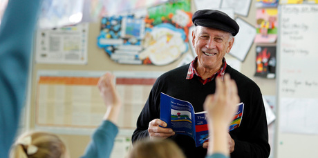 John Parker shares a story with students. Photo / Michael Craig