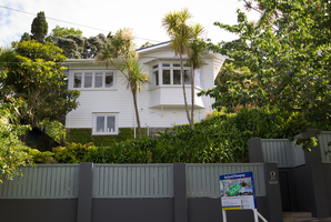 Bernard Hickey's Halifax Ave, Epsom, home reached $1,005,000 at auction. Photo / Richard Robinson
