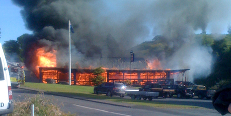 It is believed the blaze began at the Waitomo pub when a deep fryer caught fire. Photo / Zara Hammond