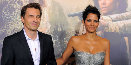 Halle Berry with her fiance Olivier Martinez. File Photo / AP