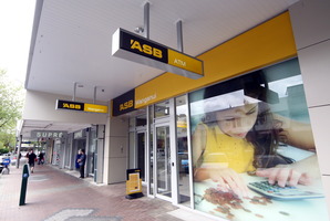 ASB offered a free Galaxy tablet and $500 cash to customers taking out a mortgage of more than $100,000. Photo / APN