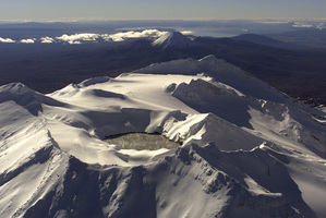 Scientists worry Ruapehu could produce a similar-sized eruption as Mt Tongariro's suprise bang on Wednesday. Photo / Nicola Topping
