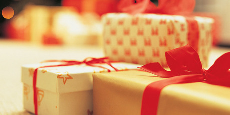 Just over half of kiwis are planning to avoid the crowds and buy online this Christmas. Photo / Thinkstock