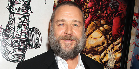 Russell Crowe is too busy to spend time with his kids. Photo/AP