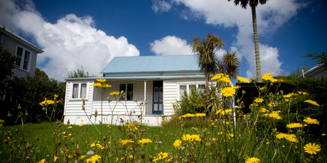 The ban would apply to 23,344 houses in the existing character zones of the inner city suburbs, Devonport, Birkenhead and Northcote. Photo / Dean Purcell