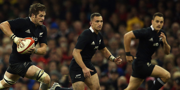 Richie McCaw of the All Blacks makes a break during the international match between Wales and New Zealand. Photo / Getty Images.