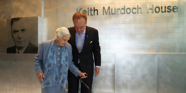 Dame Elisabeth with her son Rupert in 2005. Photo / AP