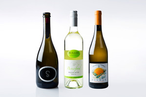 Well-suited to summer sipping, moscato's low alcohol makes it a perfect picnic wine and a great aperitif. Photos / Babiche Martens