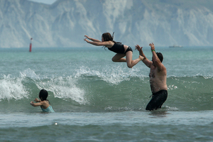 A campaign to lure out-of-towners says Gisborne has plenty of jobs, no traffic and the beach is only 10 minutes away. Photo / Alan Gibson