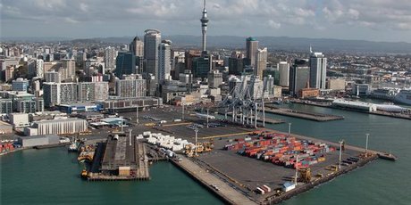 Mayor puts up tough options to get Auckland traffic moving. Photo / Brett Phibbs