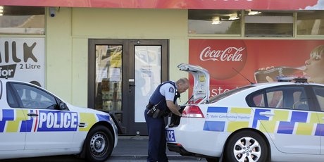 Man attack sales person with a hammer. Photo / George Novak