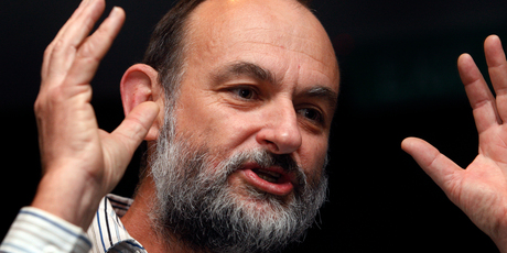 Bruce Sheppard giving his farewell speech at the NZ Shareholders Association AGM in 2010. Photo / NZ Herald