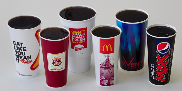 Large drinks from (L-R) Carl's Jr, McDonalds, Wendy's, Burger King, Event Cinemas and KFC. Over-sized soft drinks from fast food outlets. Photo / Natalie Slade