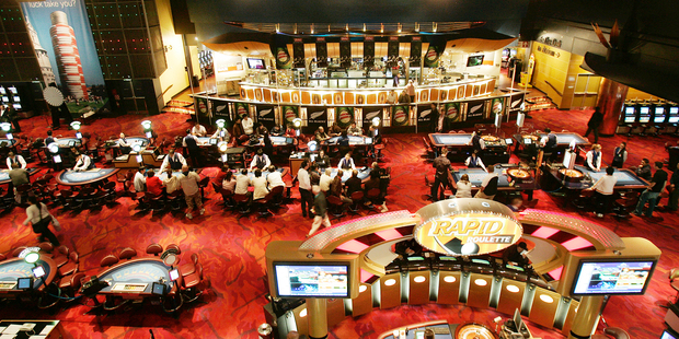 In a recent affidavit, a SkyCity manager revealed that gaming machines are designed so that the longer a player plays, the more likely they are to lose. Photo / Chris Skelton