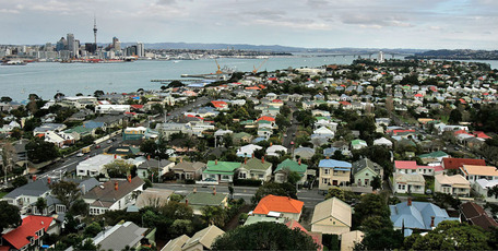 The Reserve Bank has come under increasing pressure to roll out new tools to slow down Auckland's property market. Photo / NZH