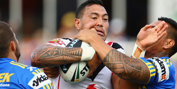 Feleti Mateo of the Warriors is tackled in his side's NRL seasson opener. Photo /Getty Images