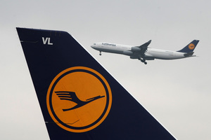 Lufthansa Flight LH499 from Mexico City to Frankfurt is not one which journalist Ed Vulliamy or fellow passengers will forget in a hurry. Photo / AP