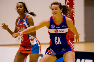 Goal keep Jessica Moulds in action for the Mystics. Photo / Dean Purcell