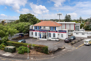 Former Prime Minister David Lange's childhood home in Otahuhu, on a high-profile corner site at 2 Piki Thomson Way, sold before auction for $653,000 at 7.2 per cent yield.