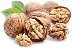 Women who eat a 28g packet of walnuts at least twice a week are 24 per cent less likely to develop type 2 diabetes.Photo / Thinkstock