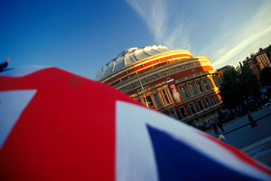Kiwis on their OE are coming home quicker than ever before, a new study says. Photo / File photo