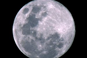 The full moon. Photo / Chris Callinan