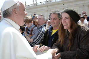 US artist Patti Smith, right, is greeted by Pope Francis at the end of his weekly general audience, in St. Peter's Square at the Vatican. Photo / AP