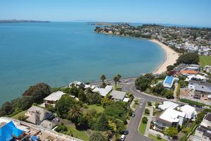 St Heliers has joined 13 other Auckland suburbs to hit the million-dollar average.