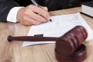 A judge must follow the guidelines set out in the Sentencing Act 2002.