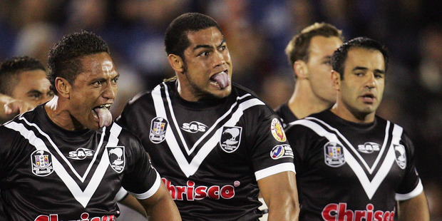 Manu Vatuvei (L), Adam Blair and Stacey Jones perform the Haka. Photo / Getty Images.