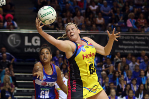 The Mystic's Jessica Bourke defends Caitlin Thwaites of the Pulse. Photo / Michael Bradley