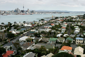 The Auckland University report says 'the aspiration for suburbia is a barrier to the promotion of a compact city'. Photo / Chris Skelton