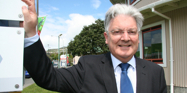 Peter Dunne says he is weary of being singled out for his voting system. Photo / APN