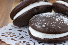 Recipe: Chocolate whoopie pies with berry compote creme