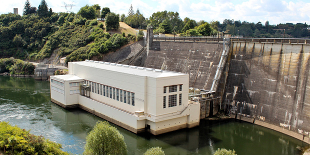 The dam and power station on Lake Karapiro - part of Mighty River Power's generation assets. Photo / Grant Bradley