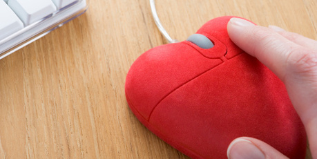 Activity on Findsomeone reached record levels last month with members sending more than 240,000 messages and smile emoticons over the Christmas period. Photo / Thinkstock