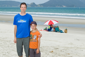 Recreational diver Brett Tolley (left) saved Zac Hayward. Photo / Michael Craig
