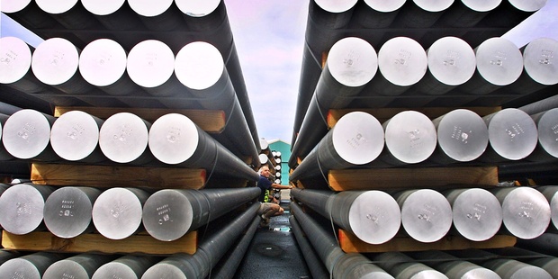 November had the largest trade deficit since 2006. Photo / BOP